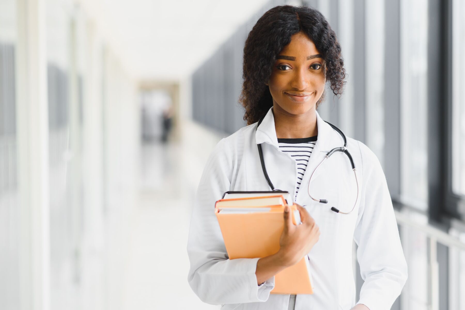 Are Private Loans a Good Idea to Pay for Medical School